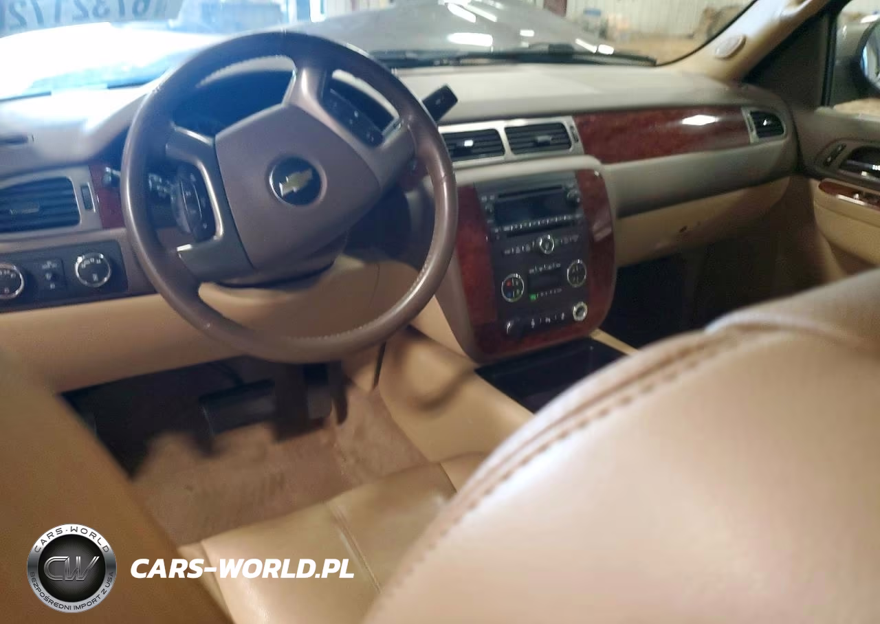 2012 Chevrolet Suburban K1500 Lt VIN:1GNSKJE73CR254114 - 8