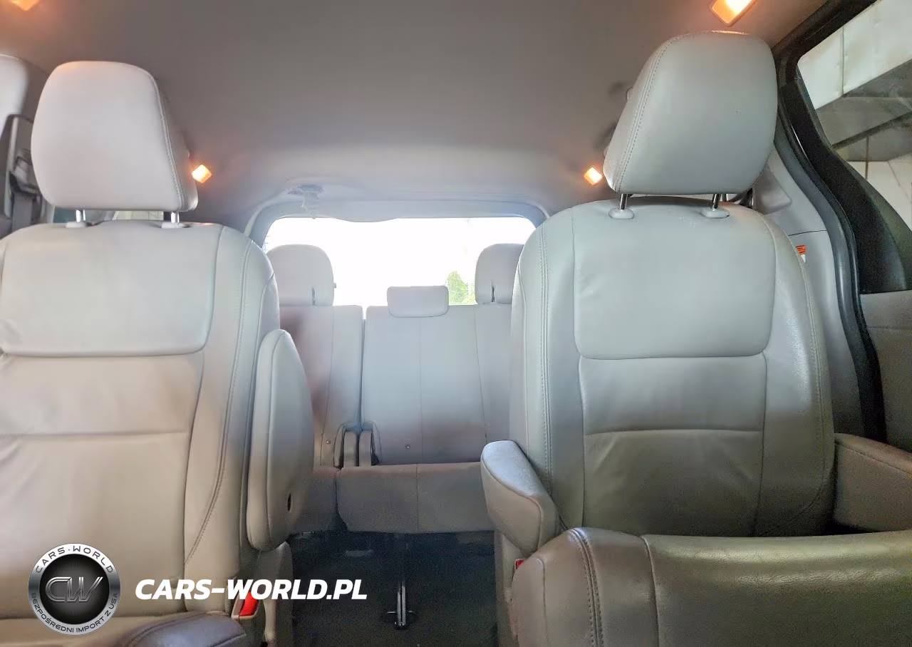 2015 Toyota Sienna Xle 7-Passenger VIN:5TDDK3DC5FS104782 - 10