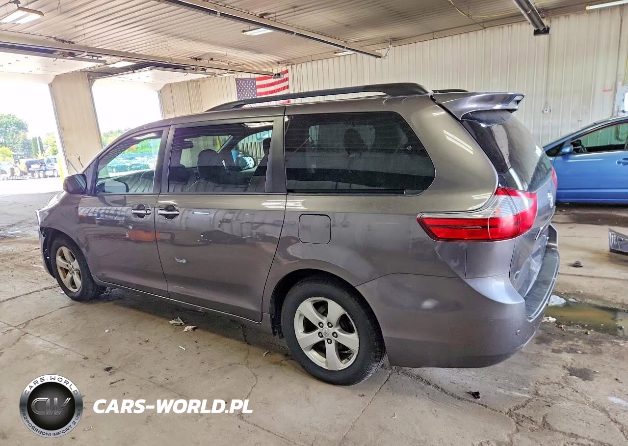 2015 Toyota Sienna Xle 7-Passenger VIN:5TDDK3DC5FS104782 - 2