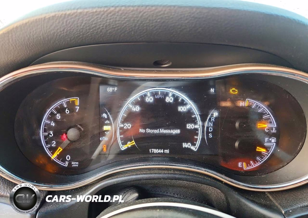 2014 Jeep Grand Cherokee Laredo VIN:1C4RJFAG0EC566751 - 9