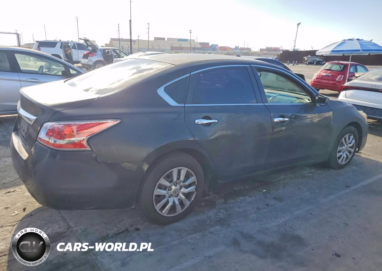 2015 Nissan Altima 2.5 S VIN:1N4AL3AP2FC206409 - 3