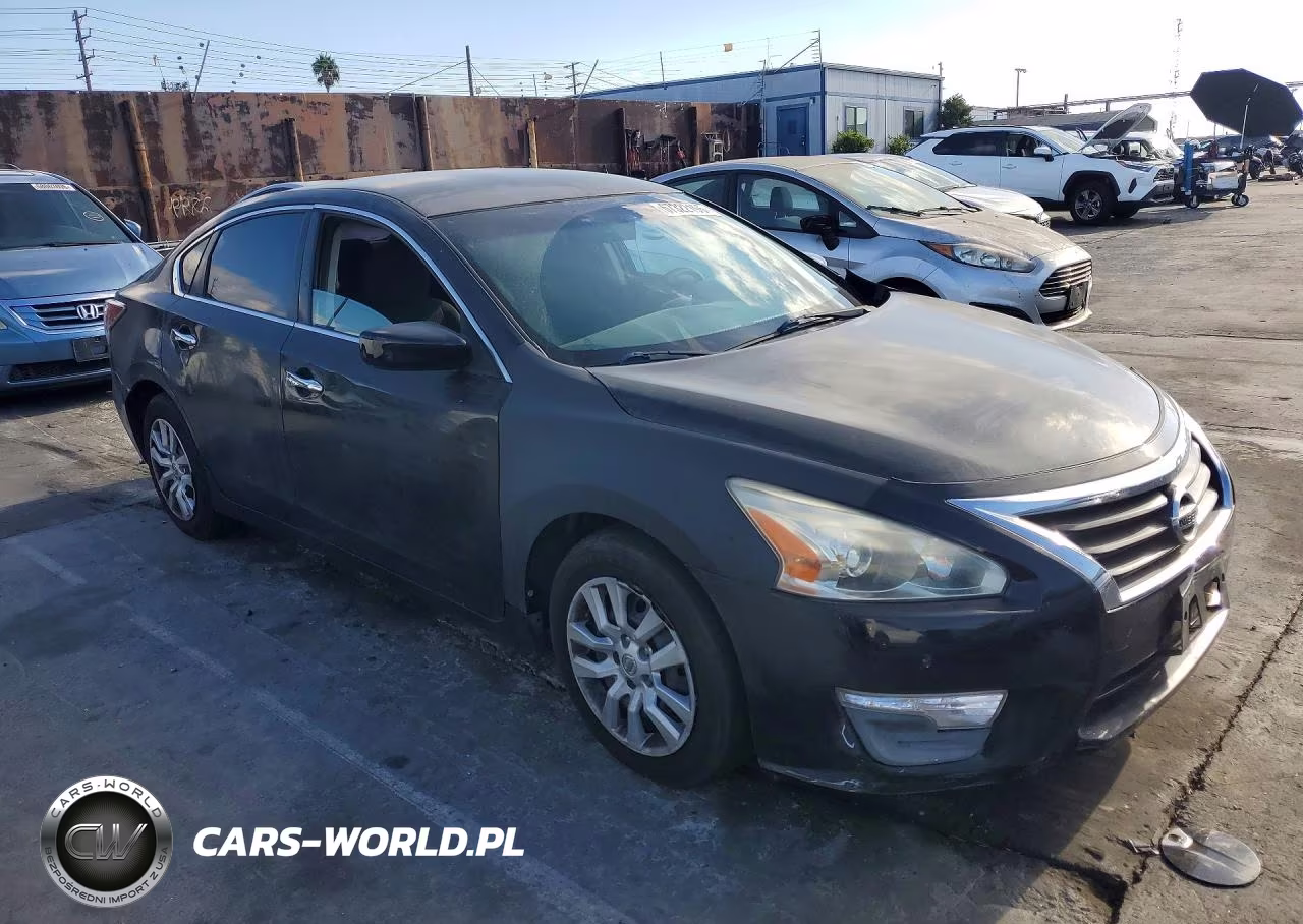 2015 Nissan Altima 2.5 S VIN:1N4AL3AP2FC206409 - 4