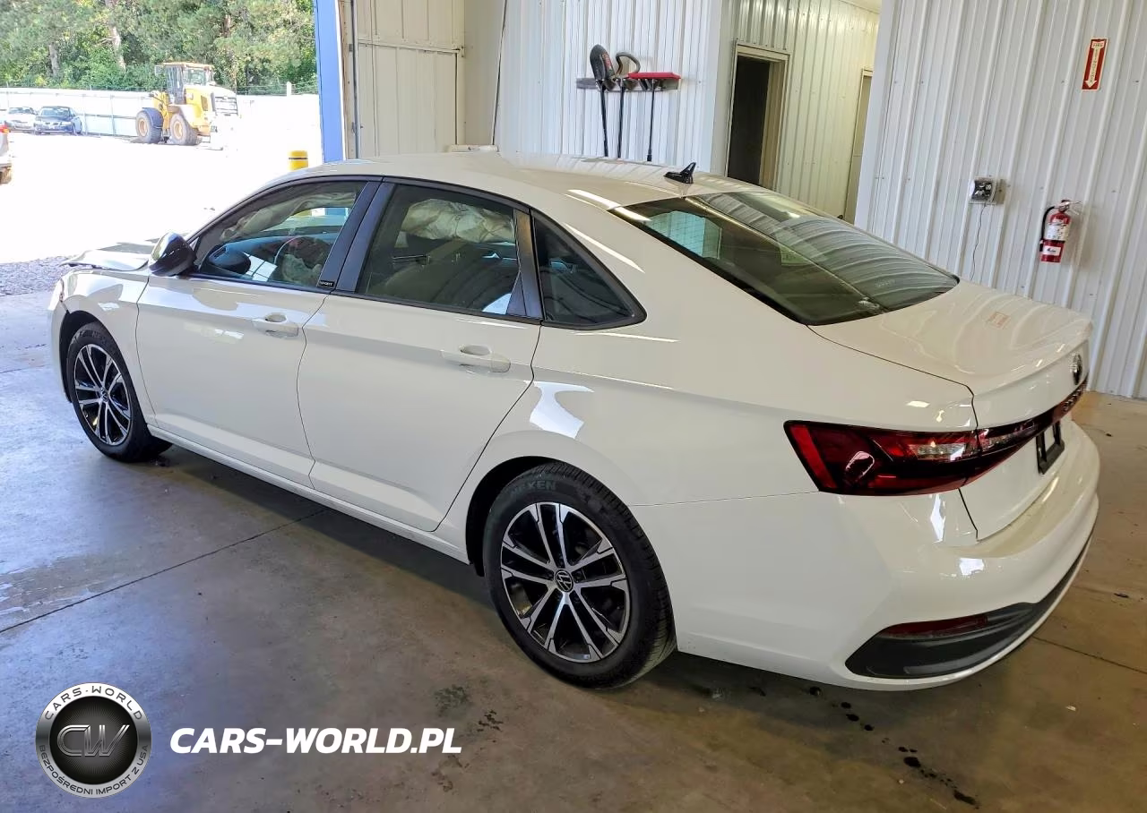 2025 Volkswagen Jetta Sport VIN:3VWBX7BU3SM039420 - 2