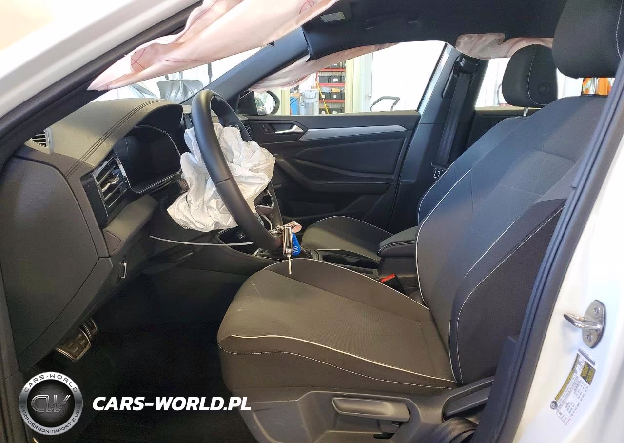 2025 Volkswagen Jetta Sport VIN:3VWBX7BU3SM039420 - 7