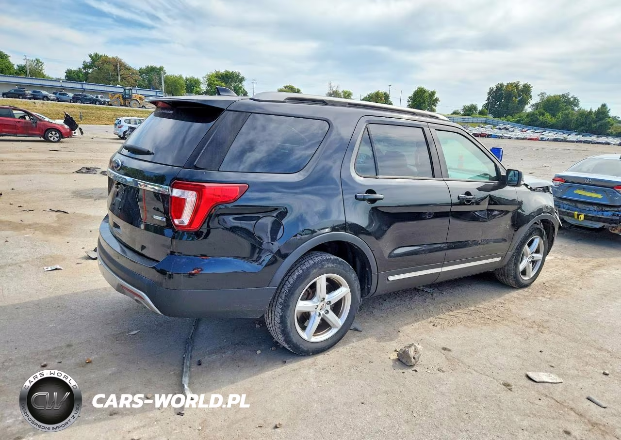2016 Ford Explorer Xlt VIN:1FM5K8D87GGA05417 - 3