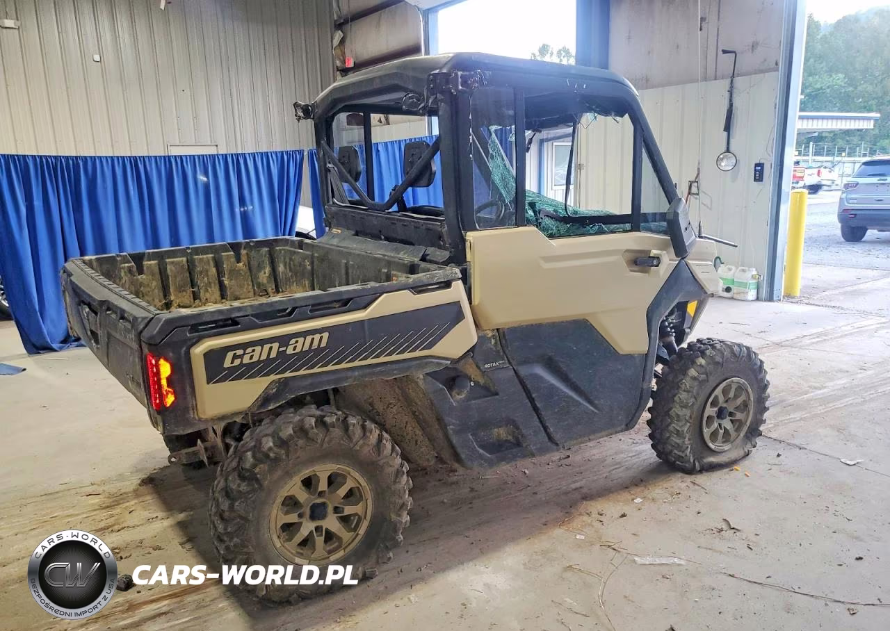 2025 Can-Am Defender Utility Vehicle VIN:3JBUVAX4XSK006534 - 4