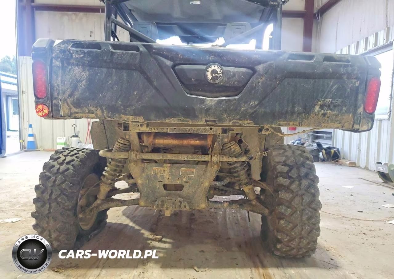 2025 Can-Am Defender Utility Vehicle VIN:3JBUVAX4XSK006534 - 7
