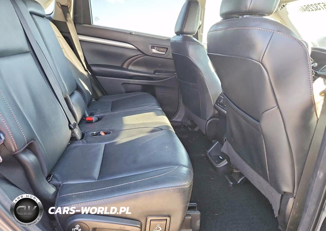 2018 Toyota Highlander Xle VIN:5TDKZRFH0JS279464 - 11