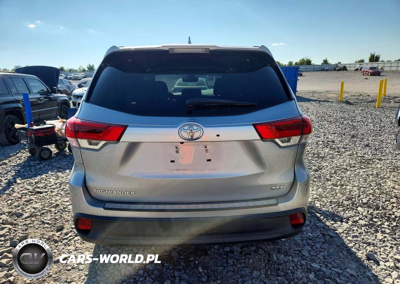 2018 Toyota Highlander Xle VIN:5TDKZRFH0JS279464 - 6