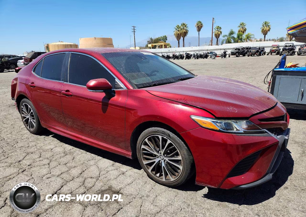 2018 Toyota Camry Se VIN:4T1B11HK9JU632356 - 4