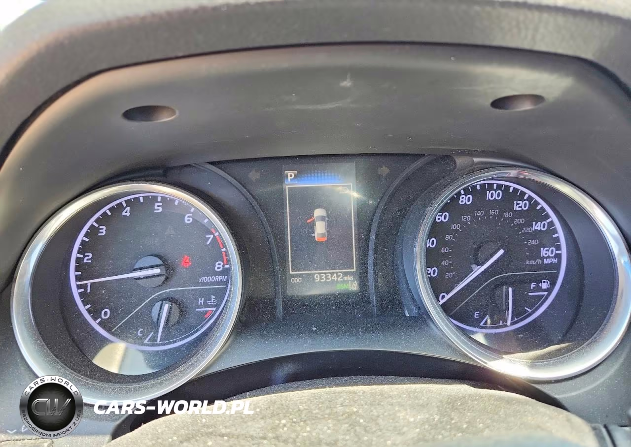 2018 Toyota Camry Se VIN:4T1B11HK9JU632356 - 9