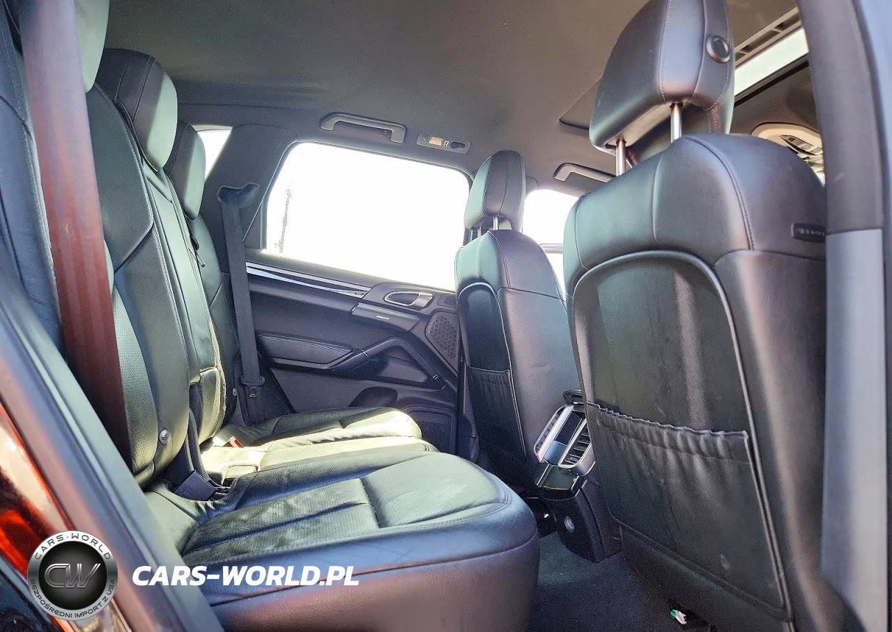 2014 Porsche Cayenne S Hybrid VIN:WP1AE2A24ELA50535 - 11