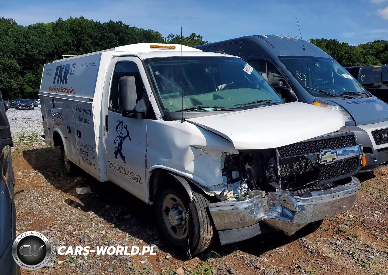 2017 Chevrolet Express G3500 VIN:1GB0GRFG1H1334486 - 4