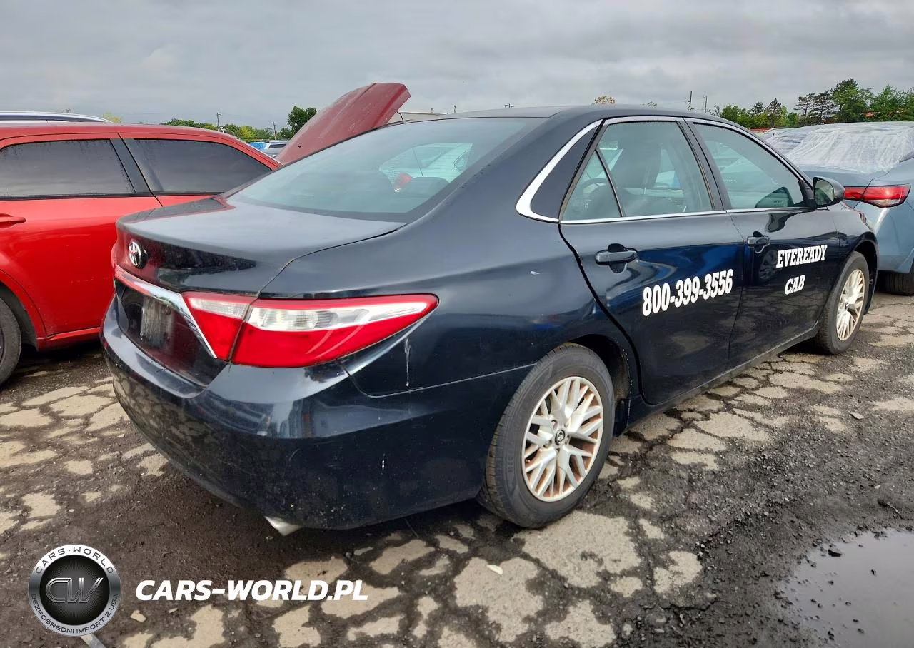 2016 Toyota Camry Le VIN:4T1BF1FKXGU188126 - 3