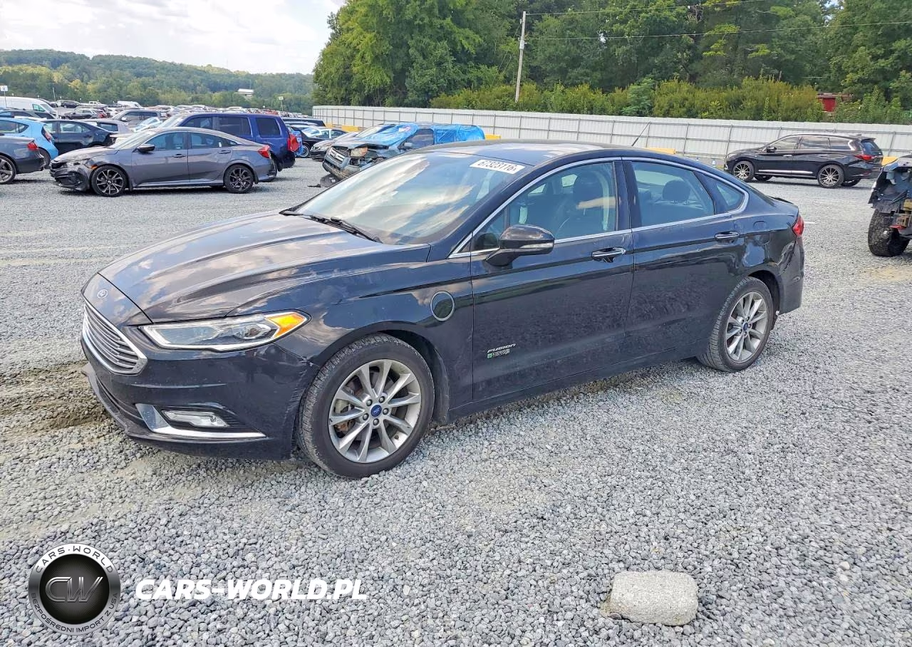 2017 Ford Fusion Titanium Phev – zdjęcie 1 z 12