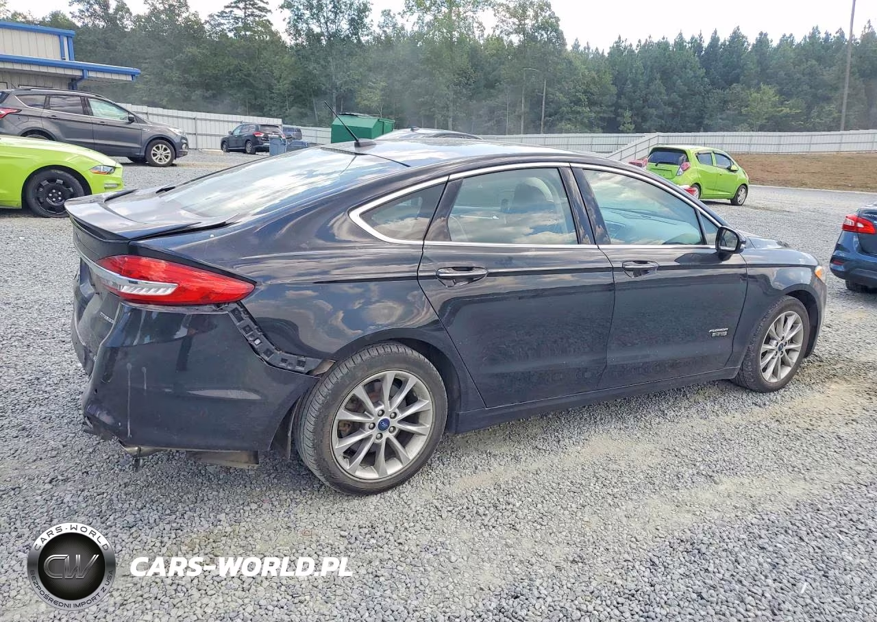 2017 Ford Fusion Titanium Phev VIN:3FA6P0SUXHR209706 - 3