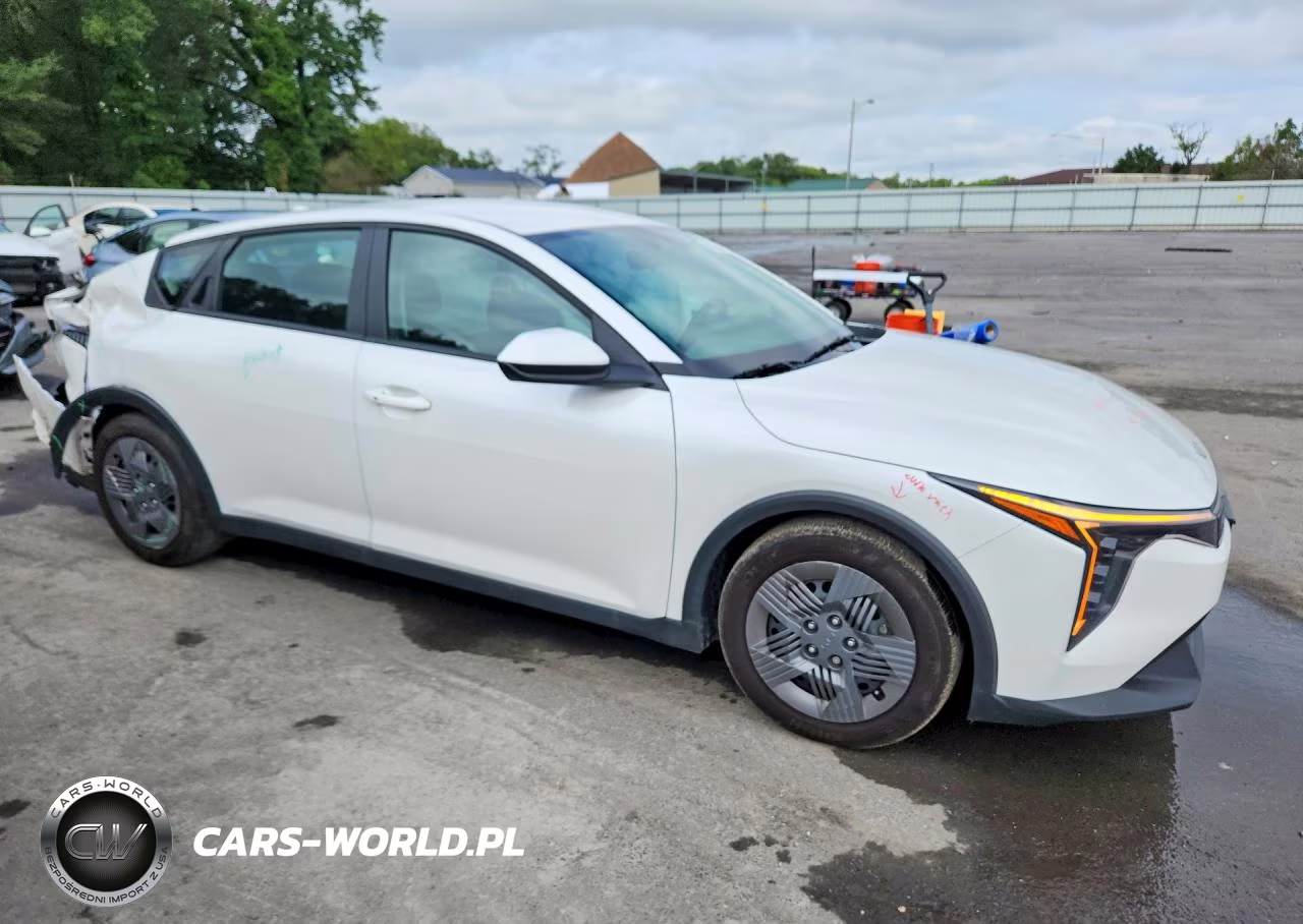 2025 Kia K4 Lx VIN:3KPFT4DE1SE014305 - 4
