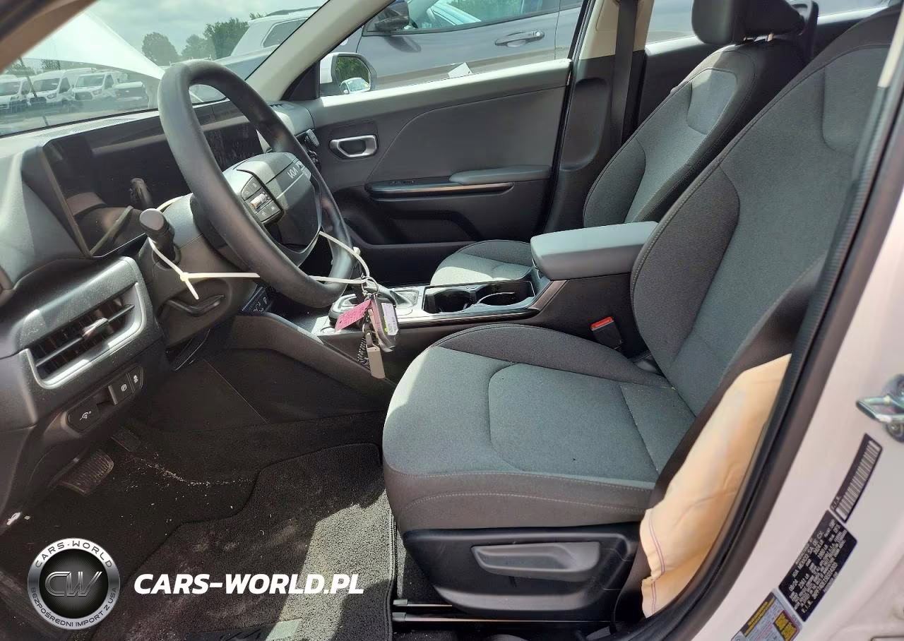 2025 Kia K4 Lx VIN:3KPFT4DE1SE014305 - 7