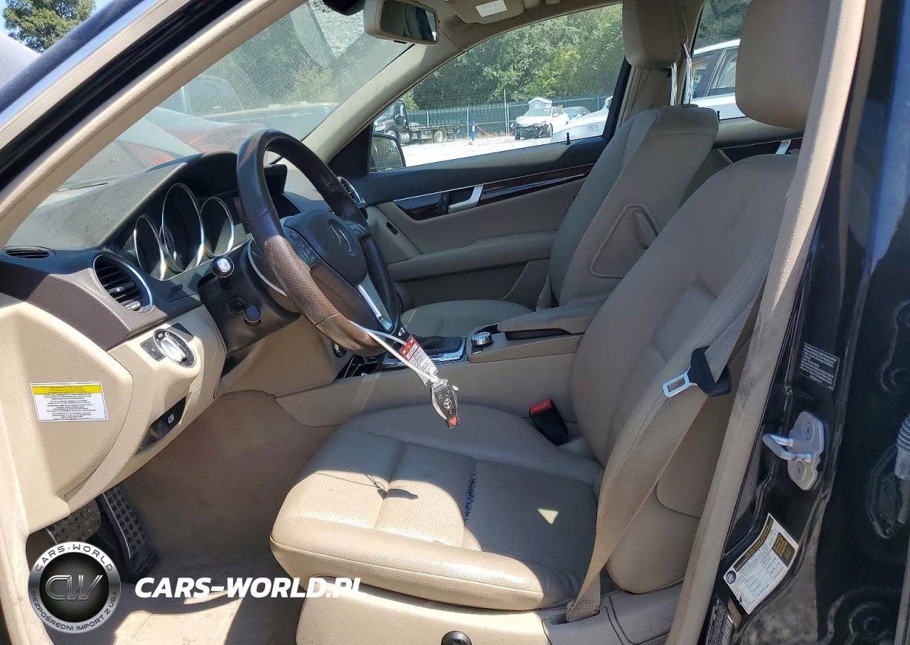 2013 Mercedes-Benz C 300 4Matic VIN:WDDGF8AB7DR276825 - 7