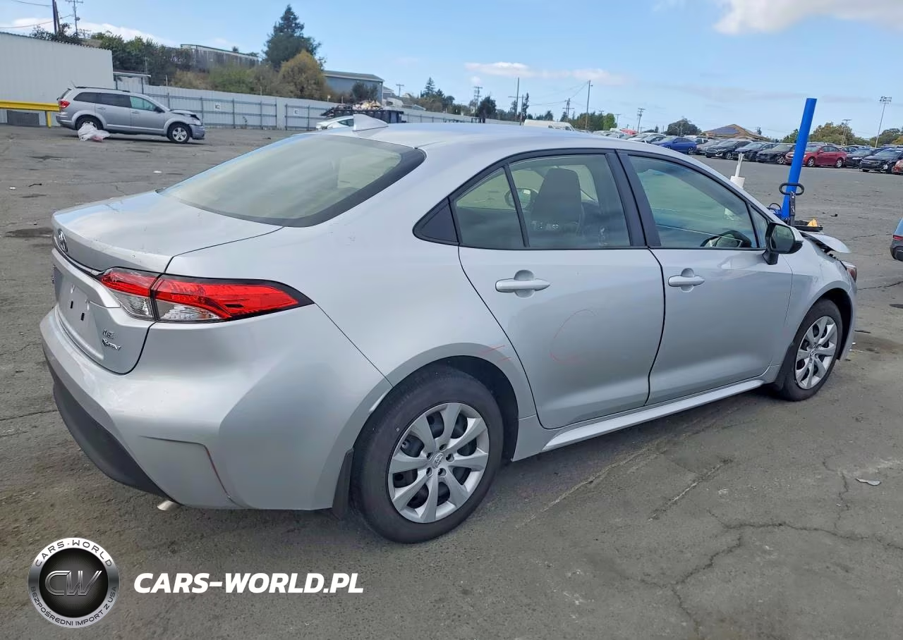 2026 Toyota Corolla Hybrid Le VIN:JTDBCMFEXT3150940 - 3