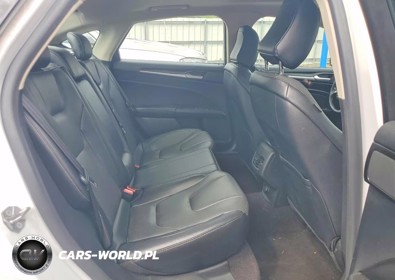 2020 Ford Fusion Titanium VIN:3FA6P0D92LR203416 - 10