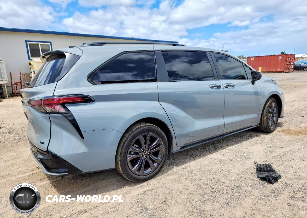 2026 Toyota Sienna Xse VIN:5TDXRKEC5TS305224 - 3