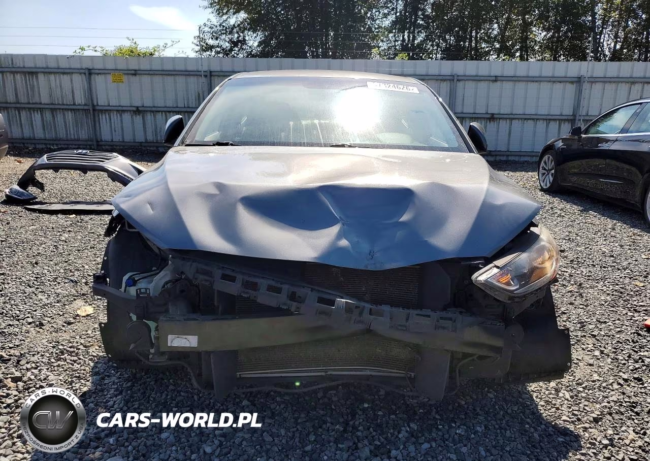 2018 Hyundai Elantra Se VIN:5NPD74LF1JH400738 - 5