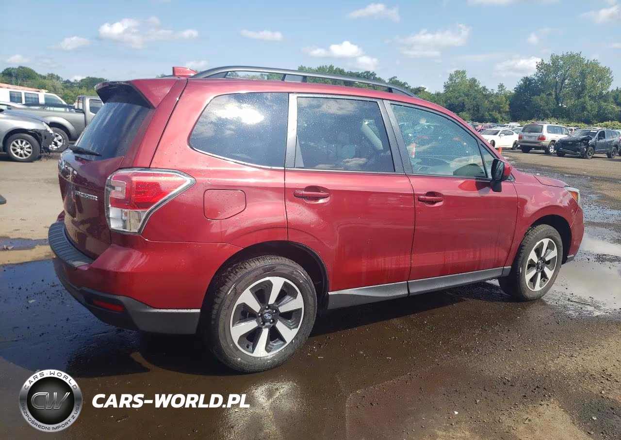 2018 Subaru Forester 2.5I Premium VIN:JF2SJAGC8JH426115 - 3