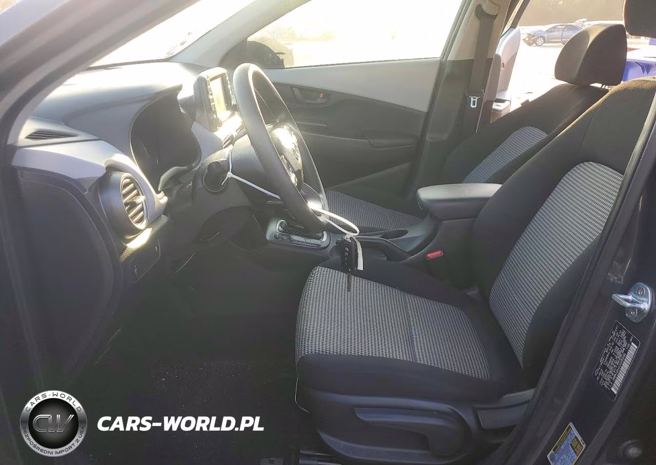 2018 Hyundai Kona Se VIN:KM8K12AAXJU180246 - 7