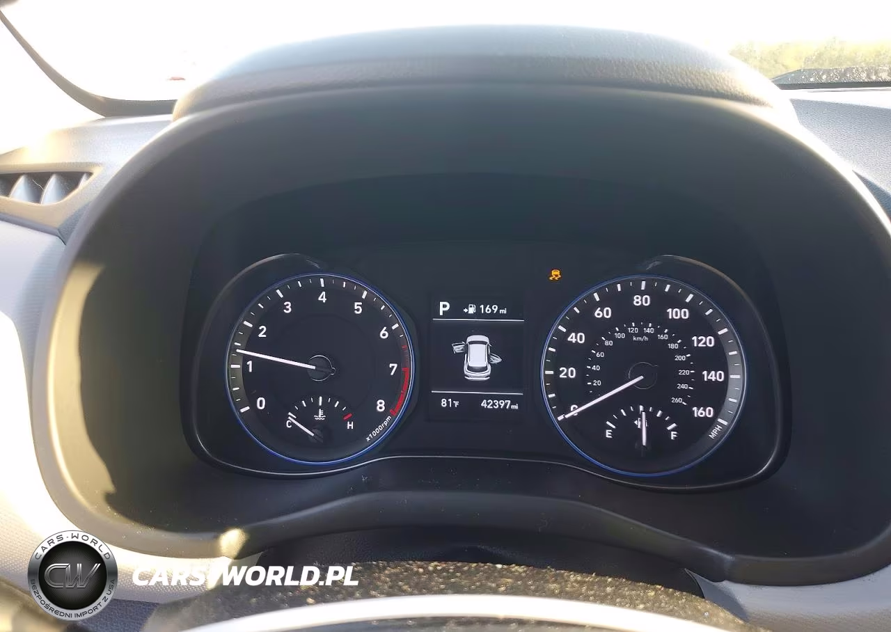 2018 Hyundai Kona Se VIN:KM8K12AAXJU180246 - 9