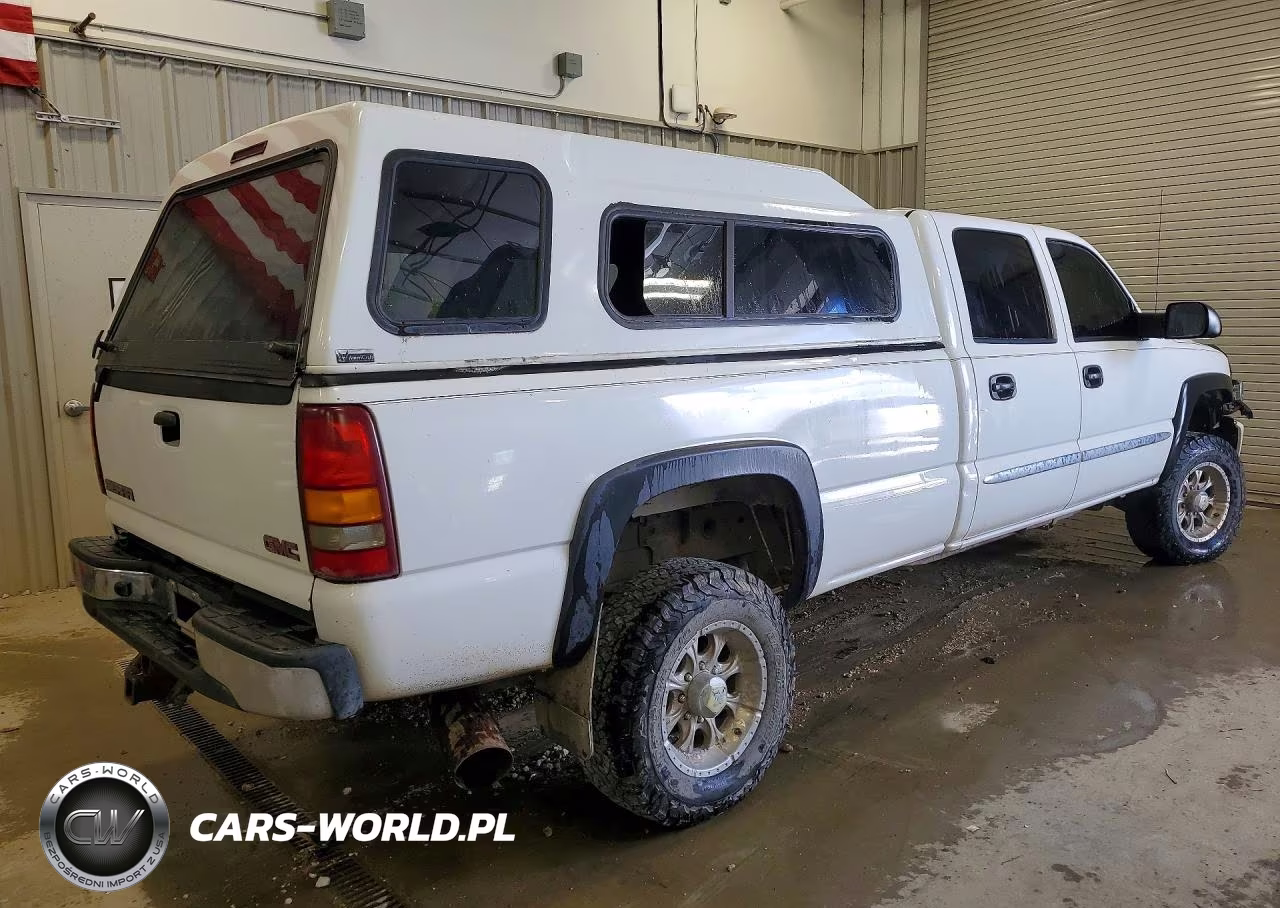 2003 GMC Sierra K2500 Heavy Duty VIN:1GTHK23183F178043 - 3