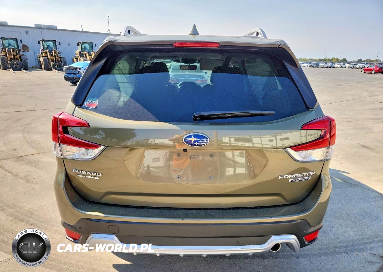 2023 Subaru Forester Touring VIN:JF2SKARC6PH409624 - 6