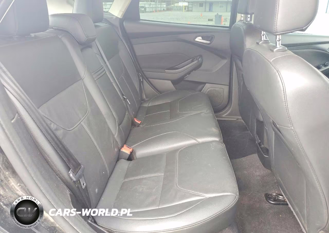2015 Ford Focus Se VIN:1FADP3K29FL364198 - 11