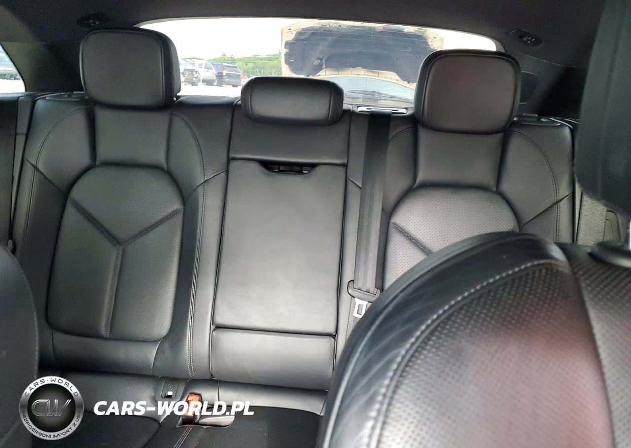 2015 Porsche Macan S VIN:WP1AB2A50FLB58039 - 10