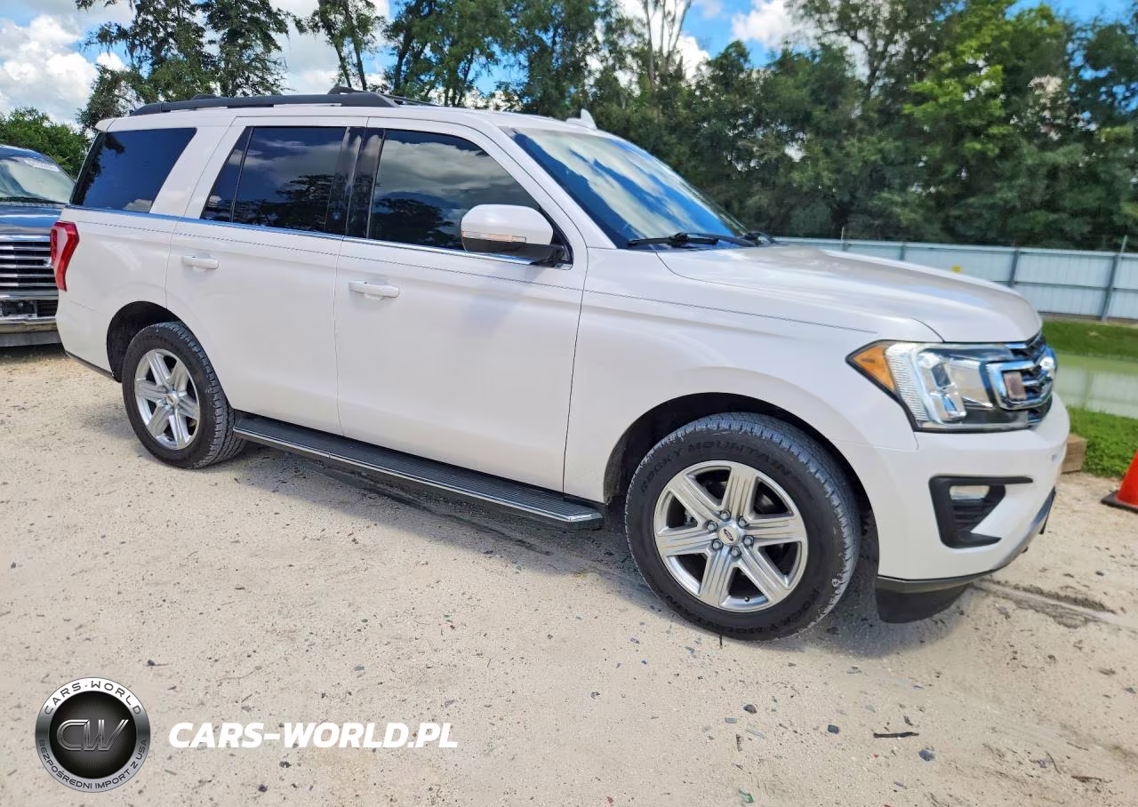 2018 Ford Expedition Xlt VIN:1FMJU1JTXJEA52095 - 4