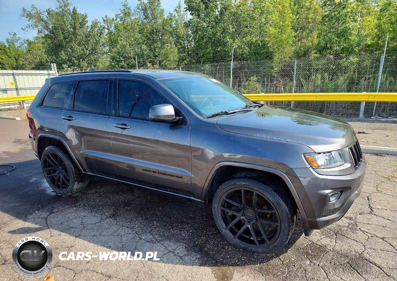 2015 Jeep Grand Cherokee Laredo VIN:1C4RJFAG9FC692494 - 4