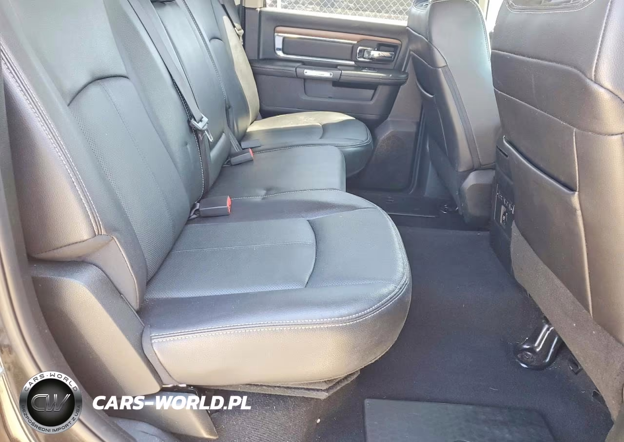 2017 Ram 1500 Laramie VIN:1C6RR7NM9HS881693 - 10