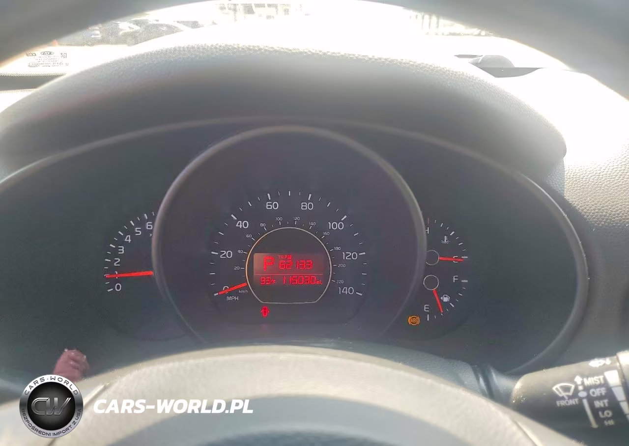 2015 Kia Soul + VIN:KNDJP3A51F7770445 - 9
