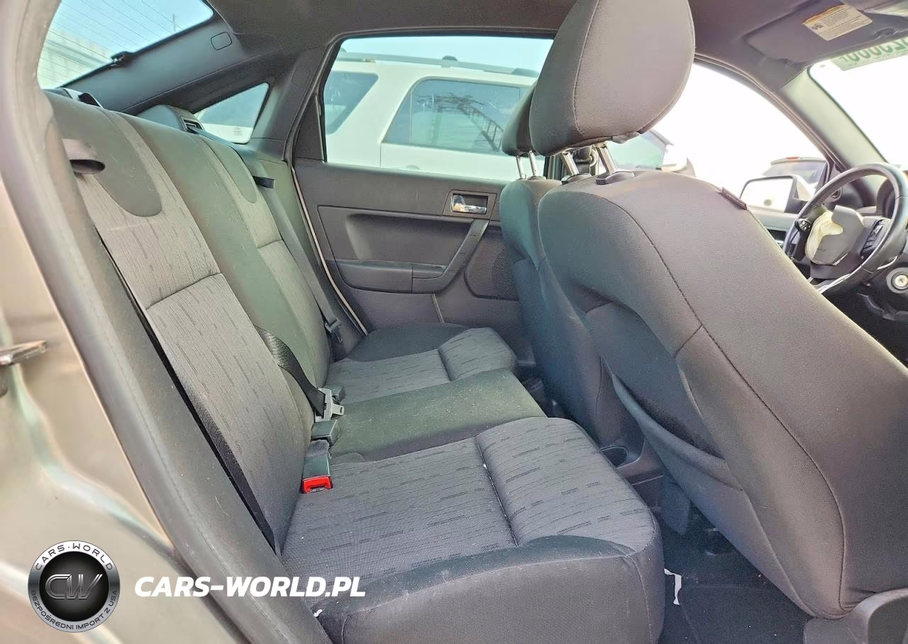 2008 Ford Focus Se VIN:1FAHP35N38W270620 - 11
