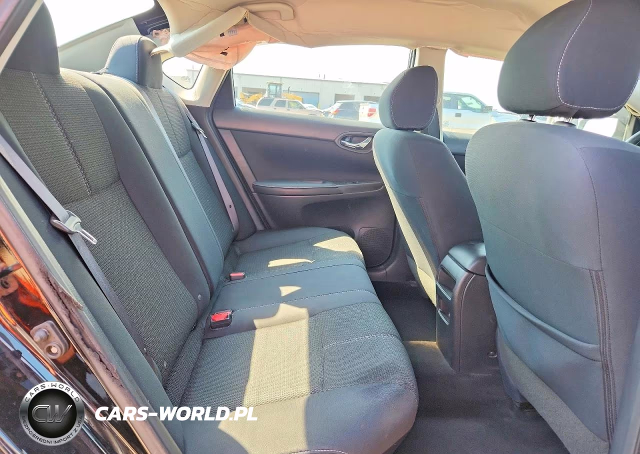 2018 Nissan Sentra S VIN:3N1AB7AP4JY219749 - 10