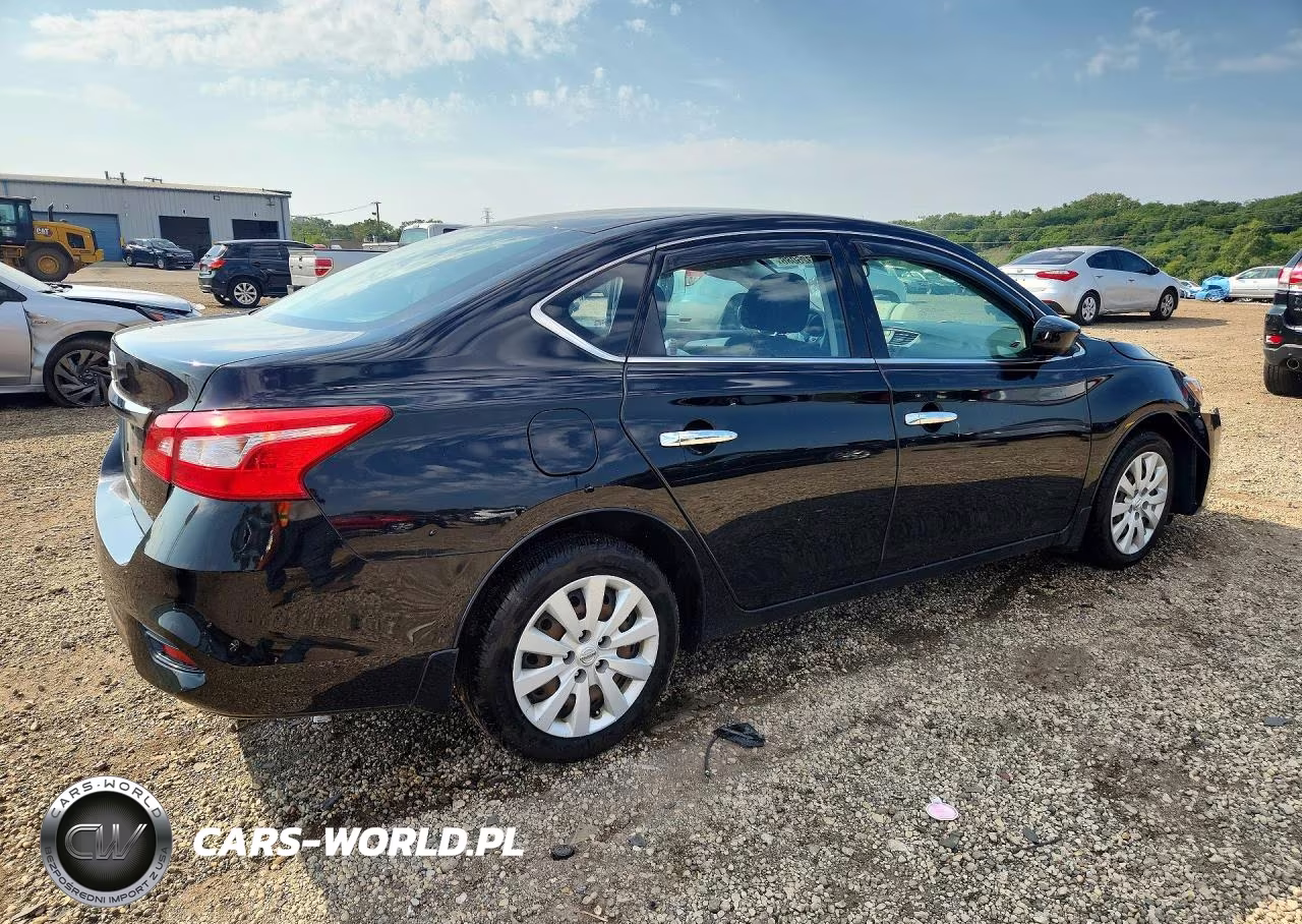 2018 Nissan Sentra S VIN:3N1AB7AP4JY219749 - 3