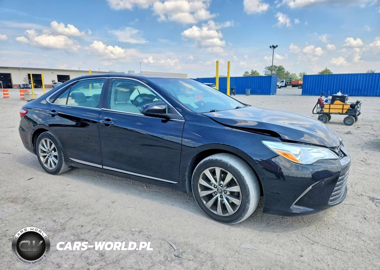 2017 Toyota Camry Xle VIN:4T1BF1FK3HU735433 - 4