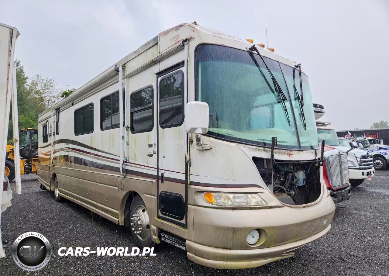 2000 Freightliner Chassis X Line Motor Home