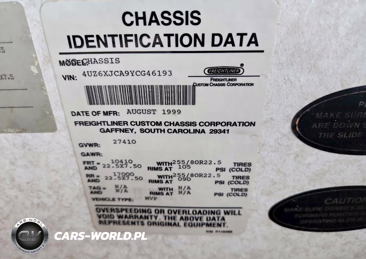 2000 Freightliner Chassis X Line Motor Home VIN:4UZ6XJCA9YCG46193 - 10