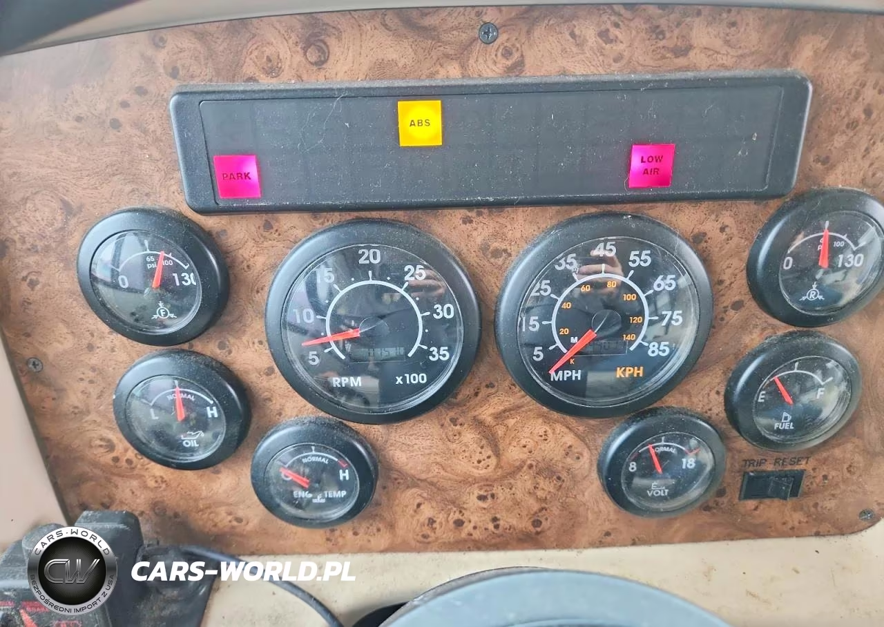 2000 Freightliner Chassis X Line Motor Home VIN:4UZ6XJCA9YCG46193 - 8