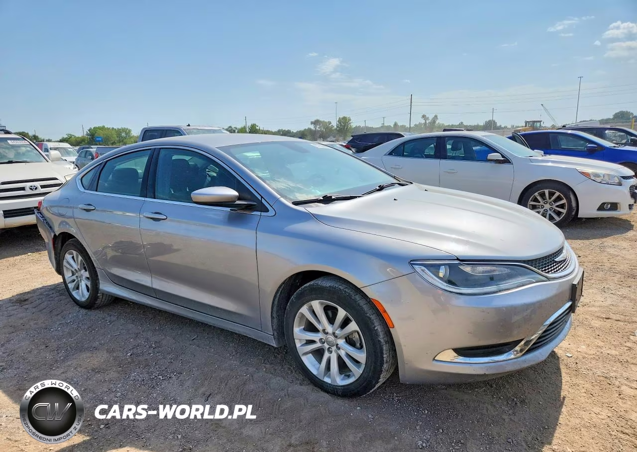 2016 Chrysler 200 Limited VIN:1C3CCCAB9GN154245 - 4