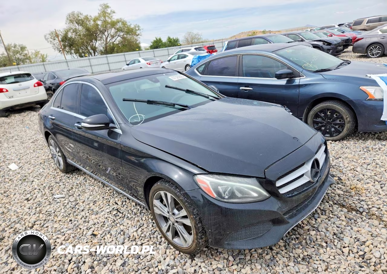 2015 Mercedes-Benz C 300 4Matic VIN:55SWF4KB3FU070129 - 4