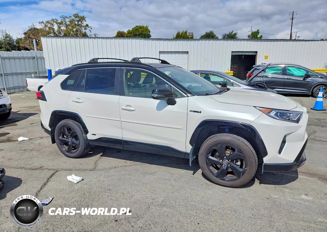 2020 Toyota Rav4 Xse VIN:JTMEWRFV8LJ030521 - 4