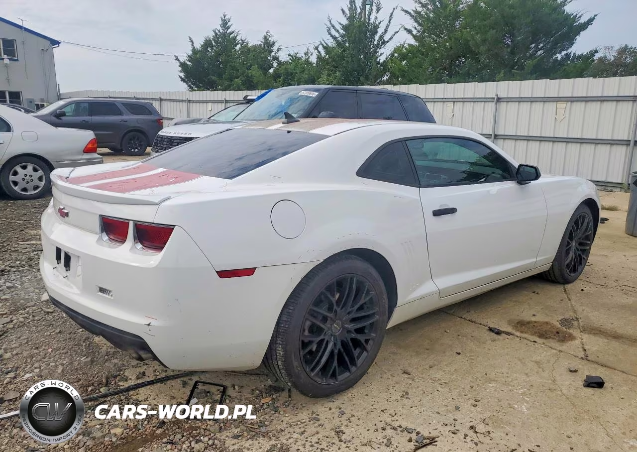 2012 Chevrolet Camaro Ls VIN:2G1FA1E34C9131886 - 3