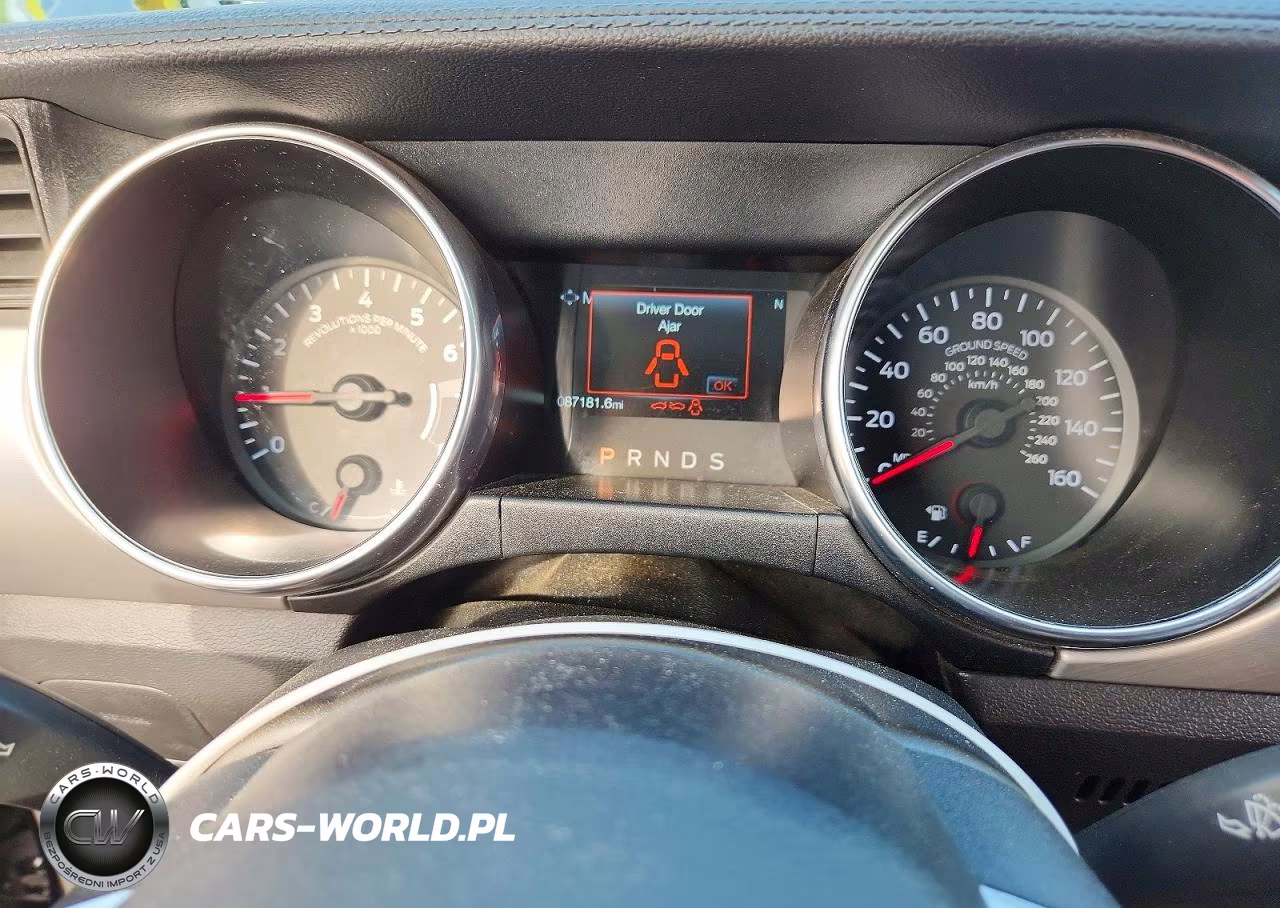 2019 Ford Mustang VIN:1FATP8UH4K5182000 - 9